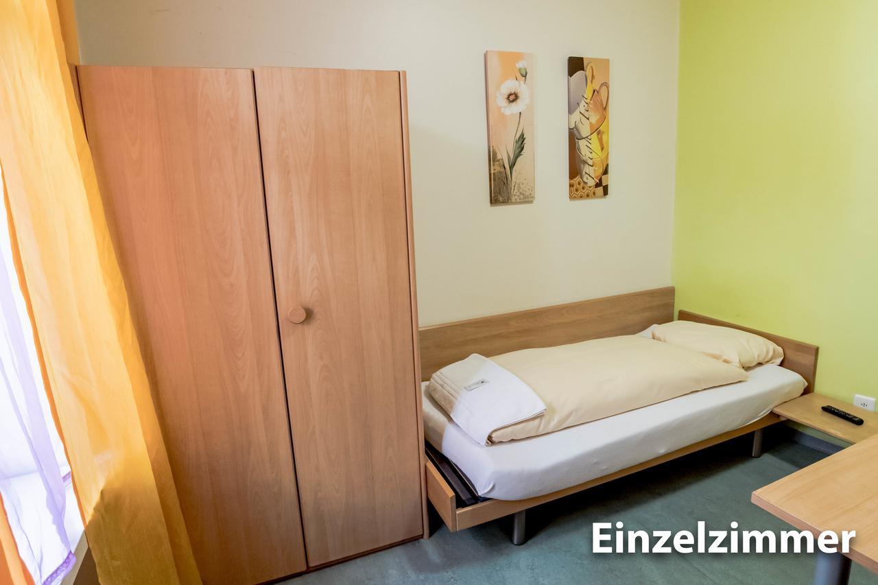 Hotel & Backpackers Zak שאפהאוזן מראה חיצוני תמונה