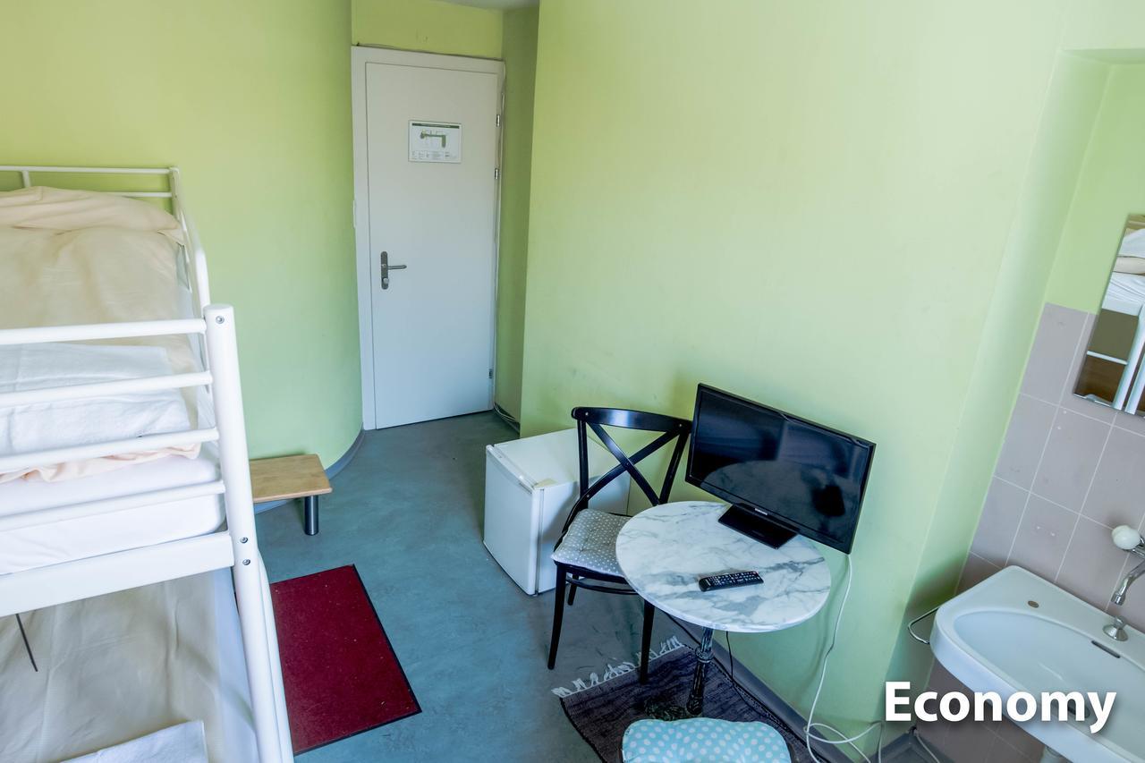 Hotel & Backpackers Zak שאפהאוזן מראה חיצוני תמונה