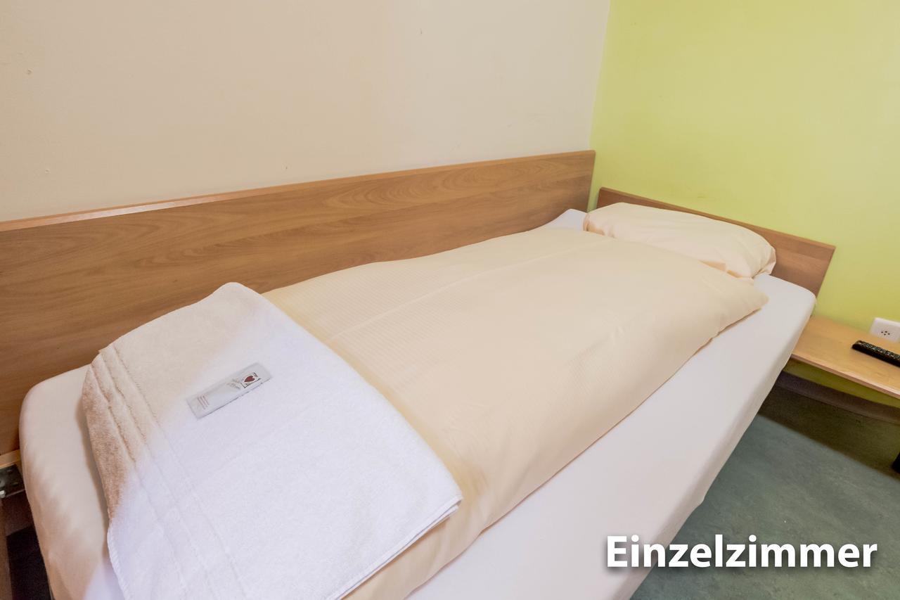 Hotel & Backpackers Zak שאפהאוזן מראה חיצוני תמונה