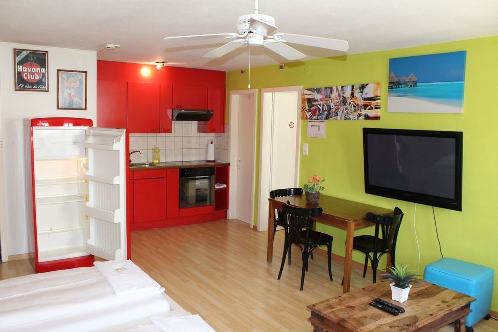 Hotel & Backpackers Zak שאפהאוזן מראה חיצוני תמונה