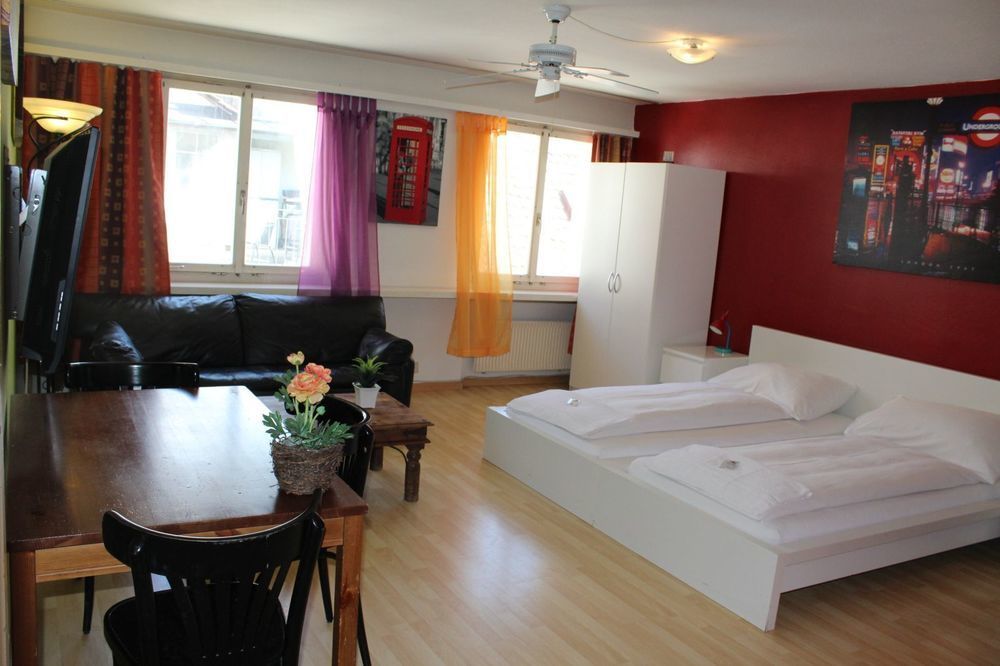 Hotel & Backpackers Zak שאפהאוזן מראה חיצוני תמונה