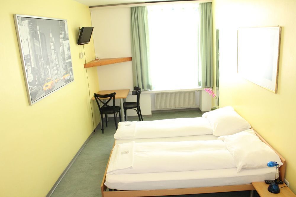 Hotel & Backpackers Zak שאפהאוזן מראה חיצוני תמונה